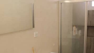 Free toiletries, soap, shampoo, toilet paper