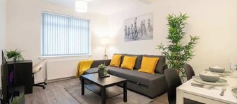Vacant Nests | Cozy 2BR apartment | Unique | Wi-Fi