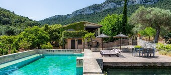 Authentic Mallorcan House with Pool and Sea Views