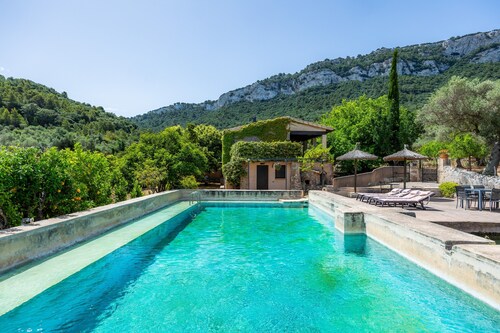 Authentique maison majorquine avec piscine et vue sur la mer