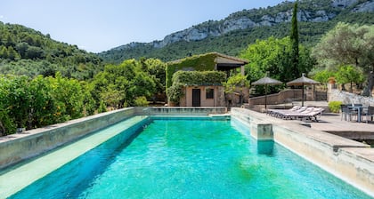 Authentique maison majorquine avec piscine et vue sur la mer