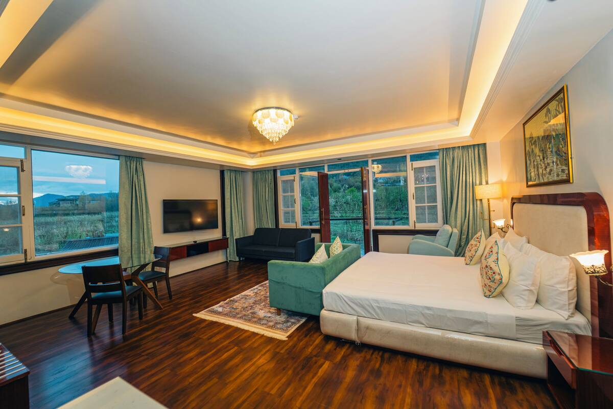 Phòng Premium, ban công, quang cảnh núi