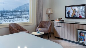 Deluxe Mountain View Room | Pemandangan dari bilik