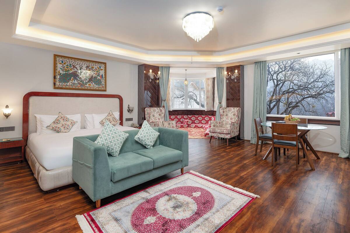 Luxury Mountain View Suite | 埃及棉床單、高級寢具、羽絨被、Select Comfort 床墊