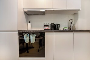 Basic Apartment | Laptop workspace, free WiFi - Týsgata Apartments by Heimaleiga (Reykjavík)