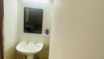 Dormitory | Bathroom