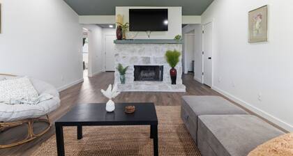The Fern Retreat - 3 Bedroom Duplex South Tulsa