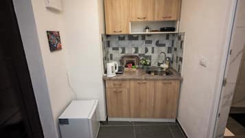 Family Apartment, Multiple Beds, Patio, Courtyard View | Interior