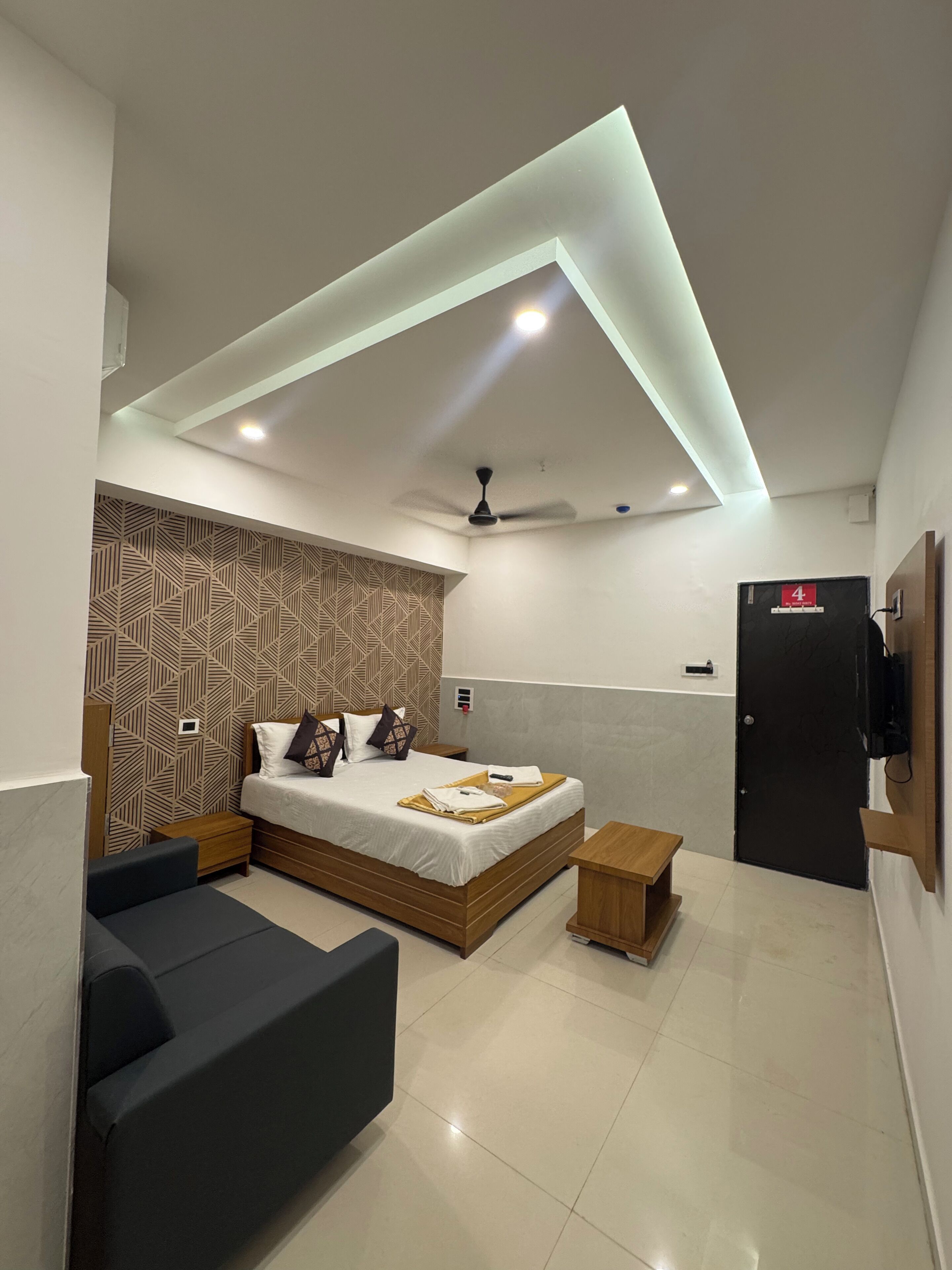 Deluxe Double Room, City View | In-room safe, desk, laptop workspace, free WiFi