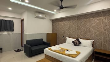 Deluxe Double Room, City View