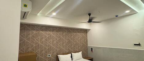 Deluxe Double Room, City View