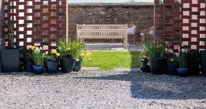 Lovely 5-bedroom bed & breakfast in heritage town of Kells