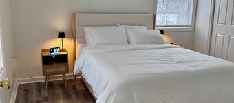 Peaceful KY Escape - Porch, Fire Pit & Fast Wi-Fi - Near RRG & Hollerwood