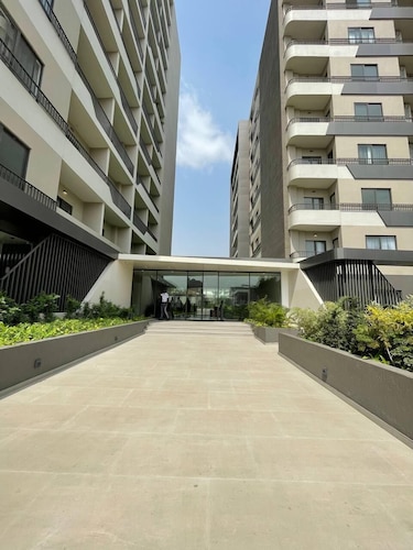 The Bantree by RoyalRest