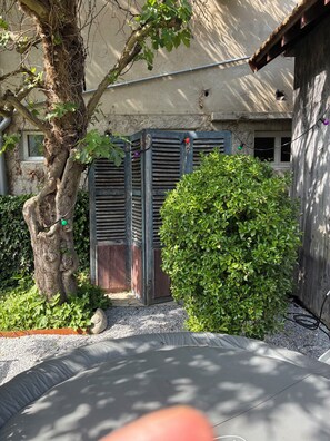 Property grounds - Chez Louis & Louise (Pau)