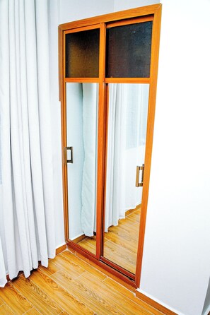 Interior - Serene 2-bedroom apartment with AC in vibrant Dar es Salaam (Dar es Salaam)