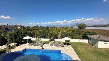 House, Multiple Bedrooms, Patio | Pool | Outdoor pool