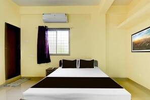 Room - hotel jayesh palace (Loni Kalbhor)