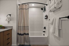 Shower, hair dryer, towels, soap - Downtown Salt Lake City Luxury Retreat - Pool, Sauna, and Parking (Salt Lake City)