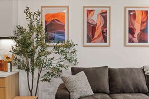 Interior - Elevated Downtown SLC Stay - Pool + Sauna Retreat (Salt Lake City)