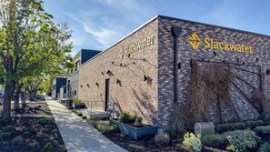 Exterior - Elevated Downtown SLC Stay - Pool + Sauna Retreat (Salt Lake City)