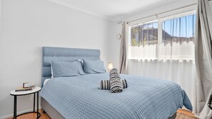 2 bedrooms, WiFi, bed sheets - Beachfront Apartment @ Apollo (Apollo Bay)