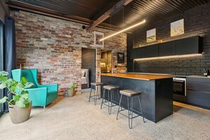 Interior - Private Courtyard & Modern Comfort (North Beach)