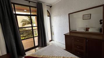 Deluxe Apartment, Balcony, Lake View
