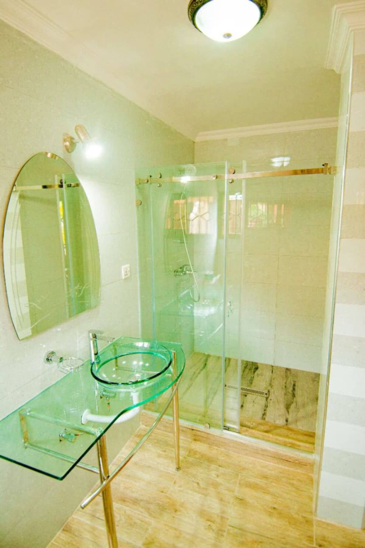 Chambre Simple Standard, patio, vue lac | Salle de bain
