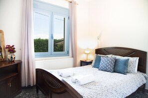 Room - Hebe's house | Cozy Village Escape Near Tripoli (Stadio)