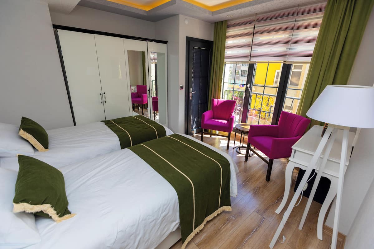 Classic lakosztály, erkély, kilátással a városra