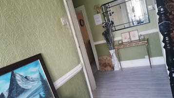 Comfort huis, uitzicht op tuin | Interieur