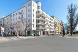Esterni