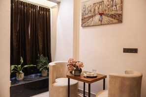 Desk, laptop workspace, free WiFi - The Glam By Sandane Homes (Greater Noida)