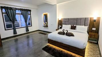 Deluxe Room, City View