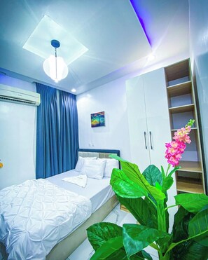 Căn hộ Economy, ban công, quang cảnh thành phố