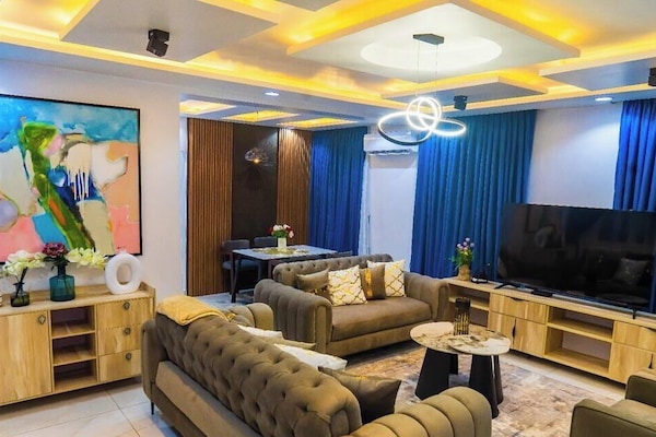 Economy Apartment, Balcony, City View | Living area