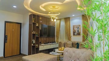 Economy Apartment, Balcony, City View | Ruang tamu