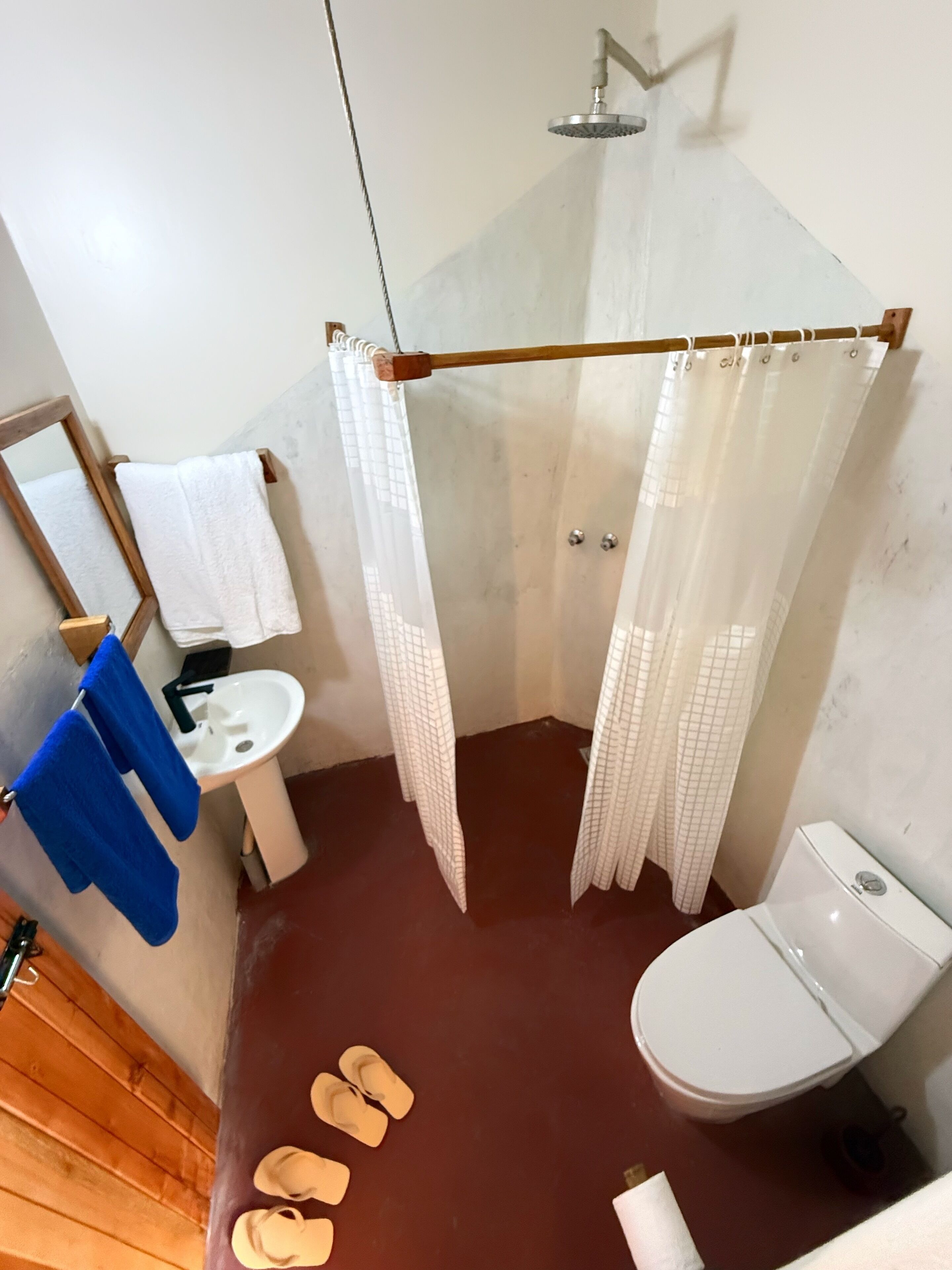 Habitació doble o amb dos llits individuals, vistes al jardí | Bany