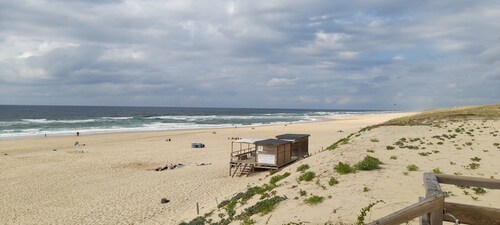 Villa 'Le Rêve' in Mimizan Plage with Terrace, Garden and Air Conditioning