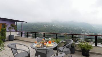 Biệt thự Deluxe, quang cảnh núi | Khu ẩm thực ngoài trời