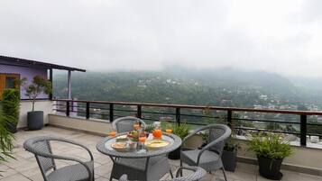 Khu ẩm thực ngoài trời