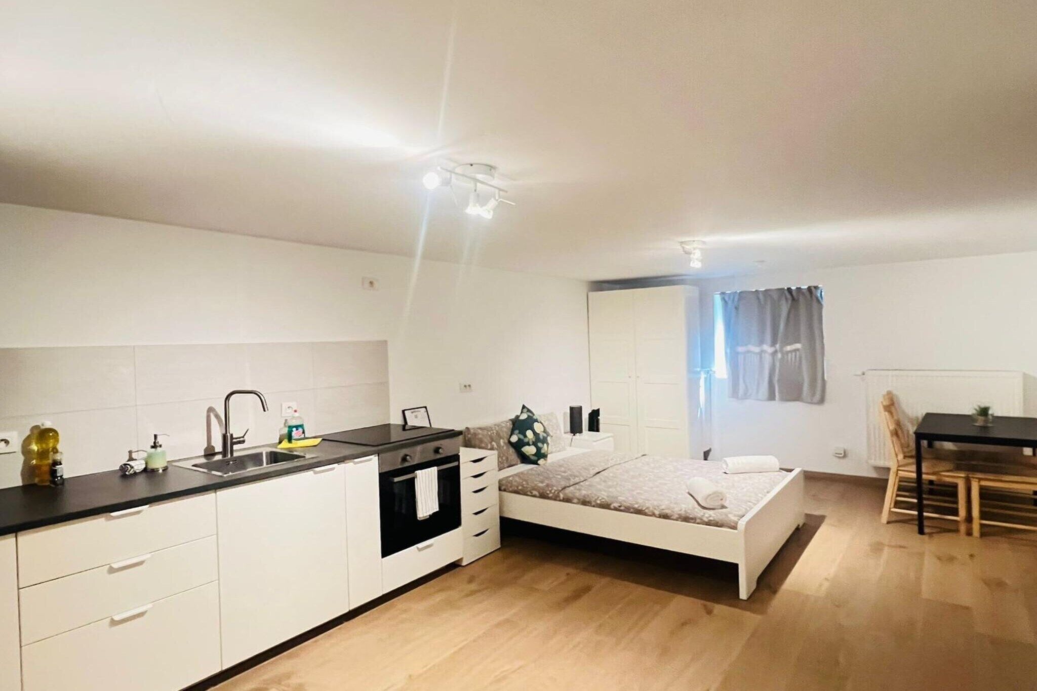 1 bedroom, desk, iron/ironing board, Internet