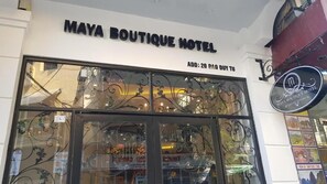 Exterior detail - Hanoi Maya Boutique Hotel (Hoan Kiem)