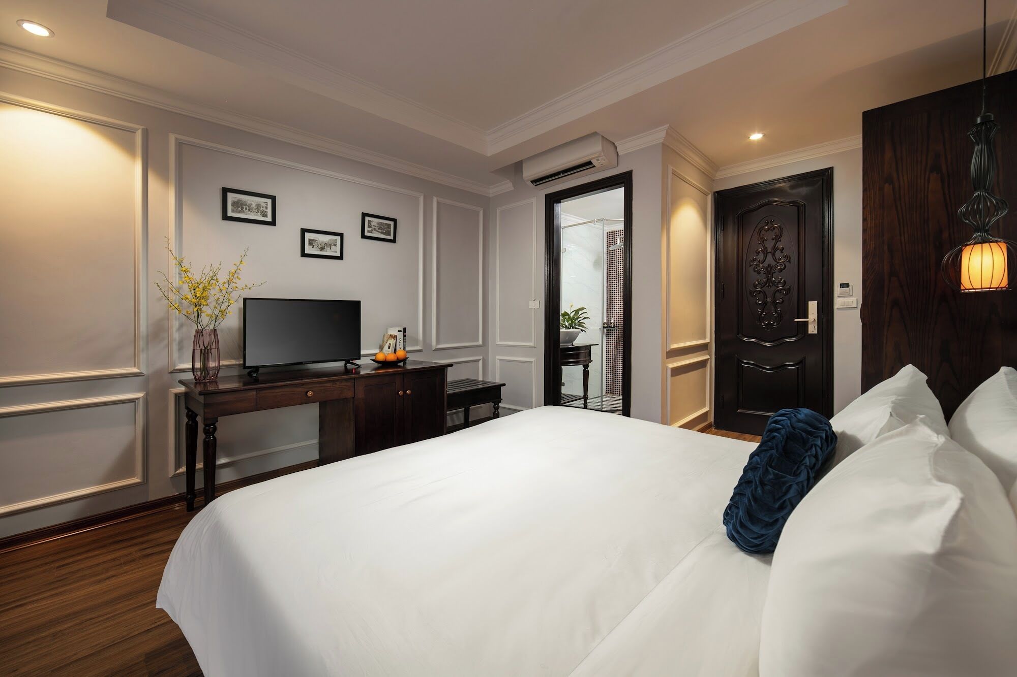 Junior Suite, City View