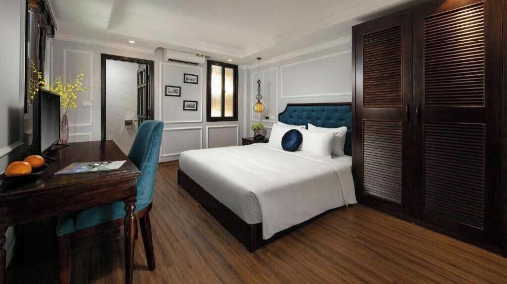 Deluxe Double or Twin Room, City View