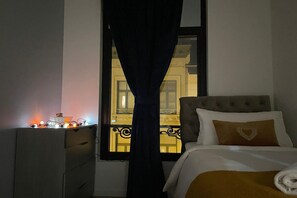 3 bedrooms, desk, iron/ironing board, Internet - Family Hub near Antwerp Central (Antwerpen)