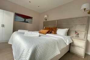 3 bedrooms, desk, iron/ironing board, Internet - Kievitstraat King Stay near Zoo (Antwerpen)