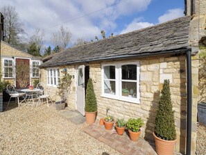 Outdoor dining - Hallidays Cottages - The Cottage (Oakham)