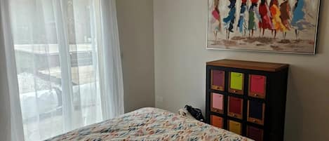 2 bedrooms, WiFi, bed sheets